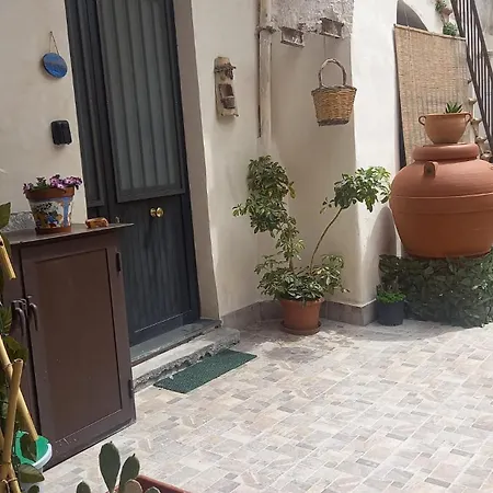 Casa Nel Centro Storico Di ,accessibile E Accogliente Κατάνια